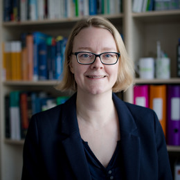 portrait of Sarah Weigelt
